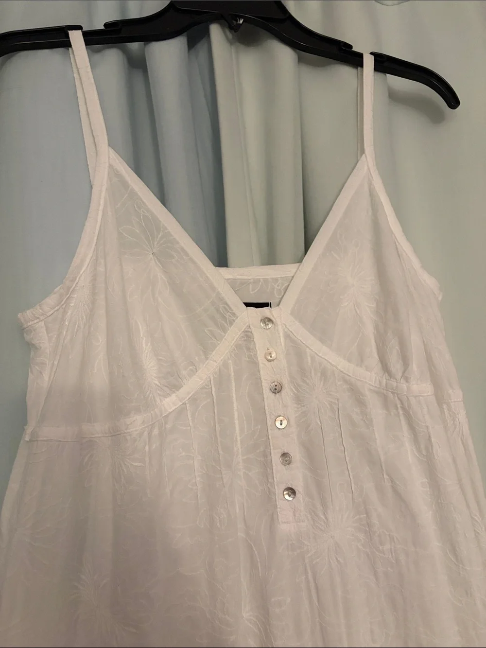 Formes Paris Women’s White Embroidered Chemise Sundress, size EU 40 / US SMALL - Picture 3 of 7